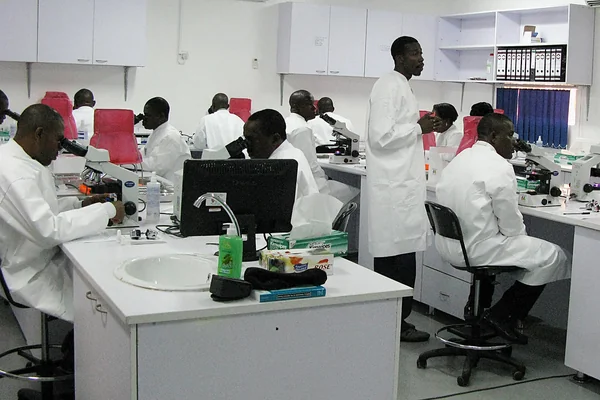 USAMRUK Malaria Diagnostics and Control Center of Excellence microscopy training - Nigeria, Africa, September 2009