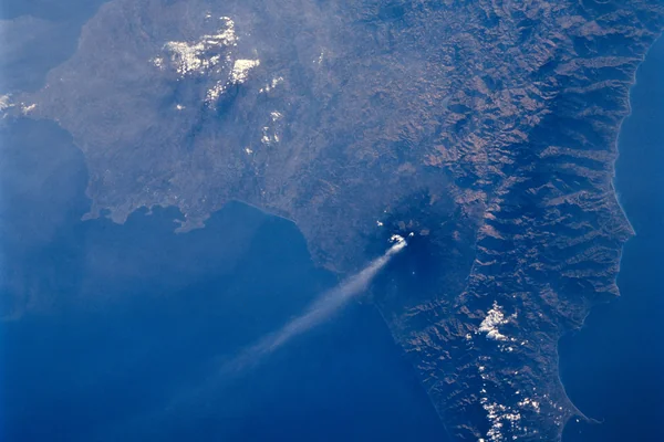 Mt. Etna, Sicily as seen from STS-64