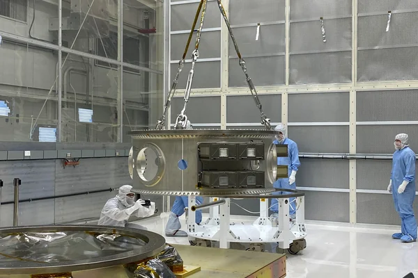 Landsat 9 EFS Photos - Mechanical 