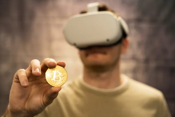 Cryptocurrency & Blockchain in Virtual Reality