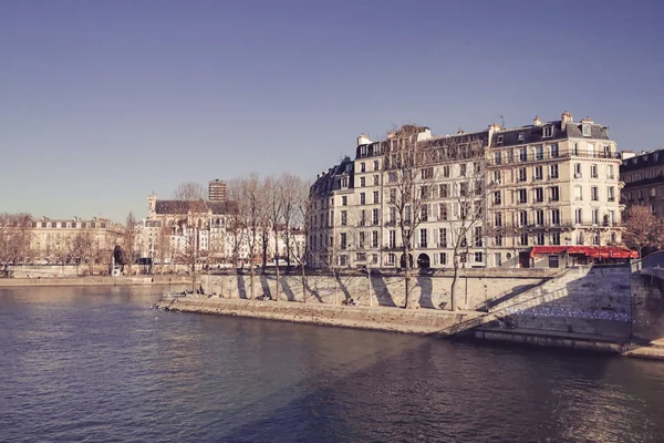 Paris 2