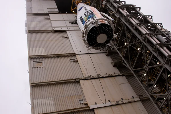 Landsat-9 Spacecraft Lift & Mate