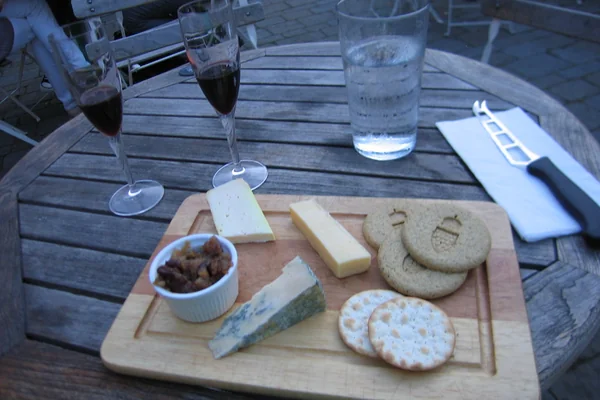 port sampler and cheese board at Cross Keys