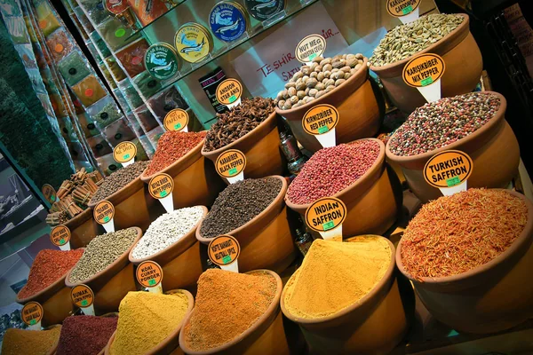 Spices & colors