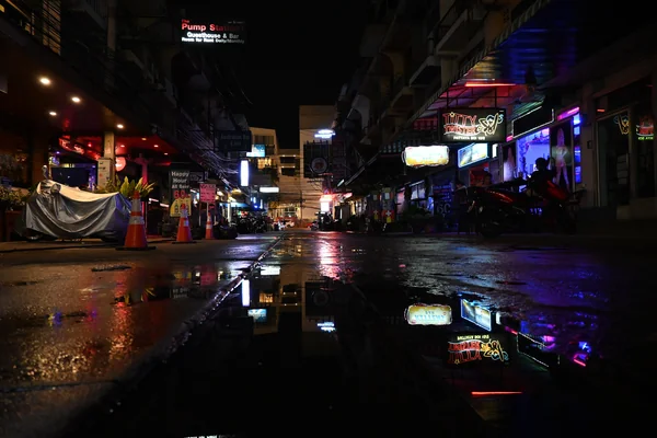 Neon Yansıma 2