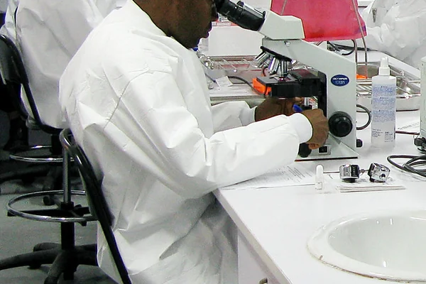 USAMRUK Malaria Diagnostics and Control Center of Excellence microscopy training - Nigeria, Africa 092009