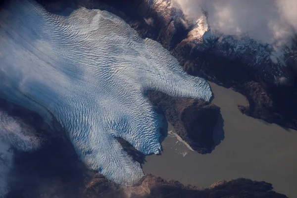 Earth Observations taken by the Expedition 15 Crew