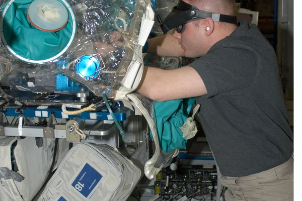 Expedition 18 Station Development Test Objectives (STDO) Session 1