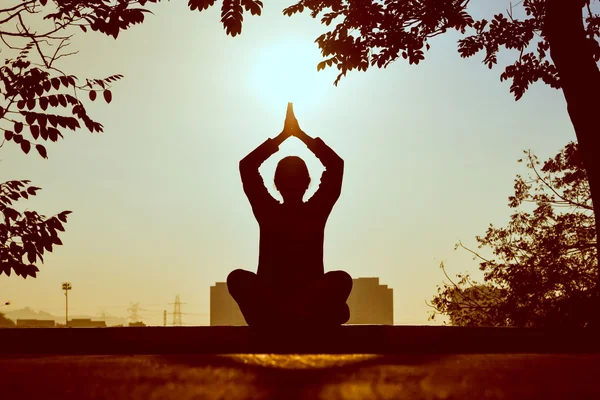Yoga 4