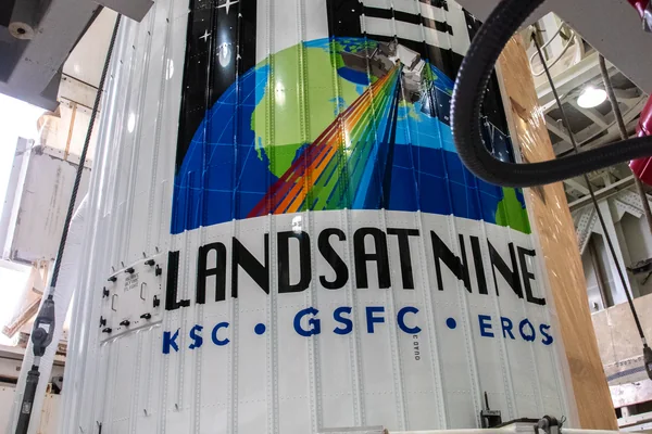 Landsat-9 Spacecraft Lift & Mate
