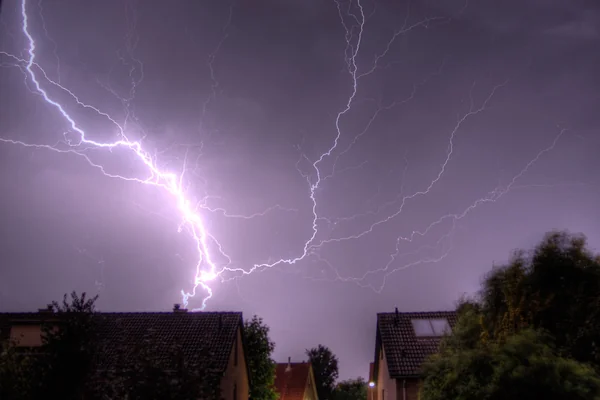 Close Lightning