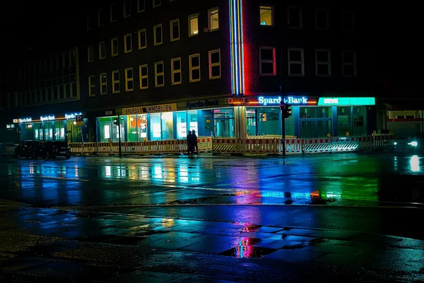 Neon Yansıma