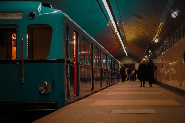 Metro İstasyonu 5