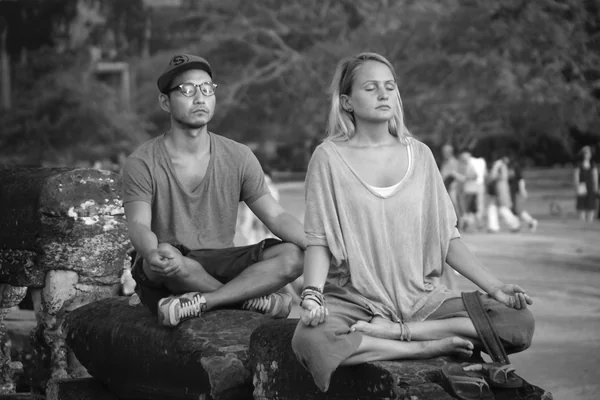 Yoga 2