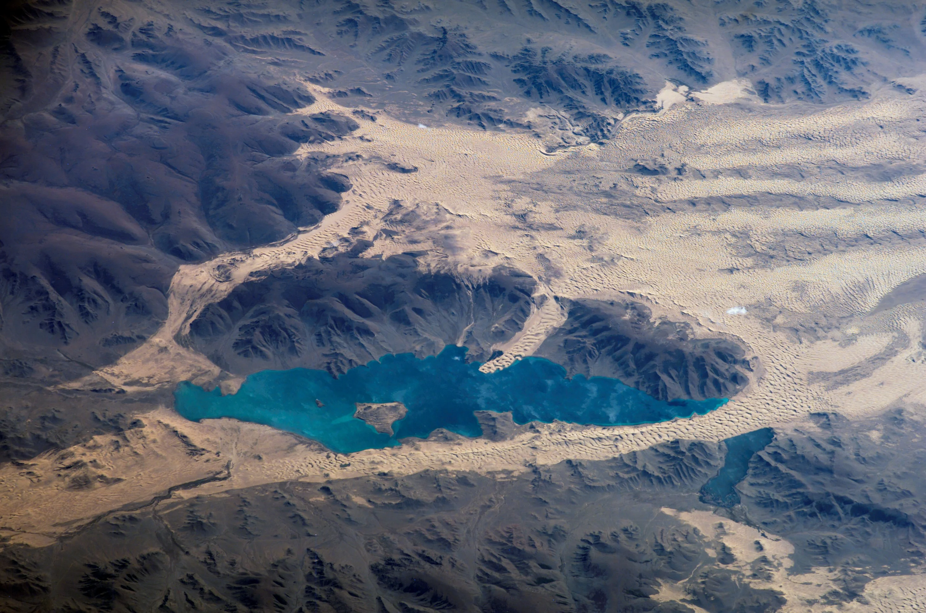 Earth Observations taken by the Expedition 13 crew