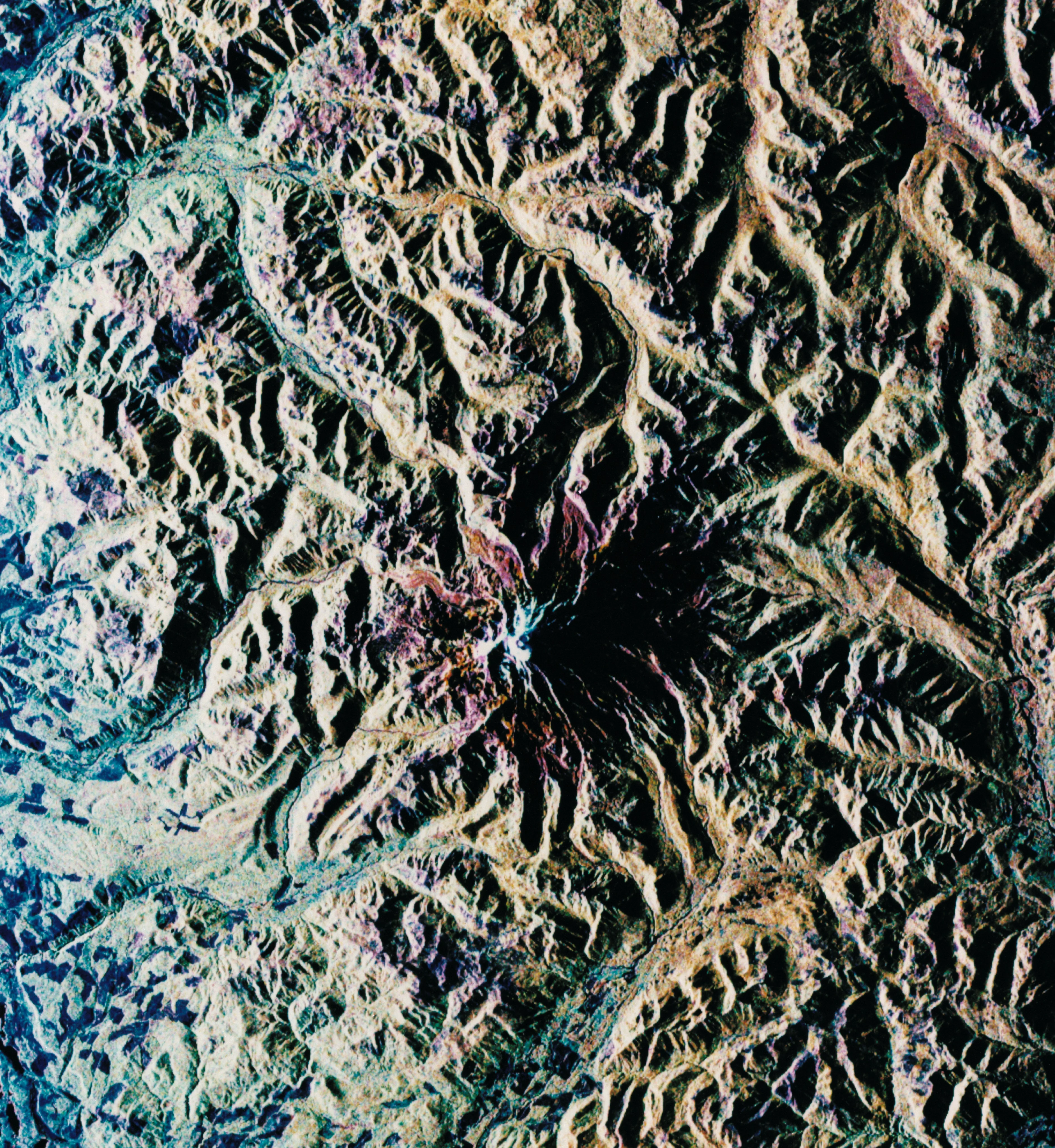 STS-68 radar image: Mt. Rainier, Washington